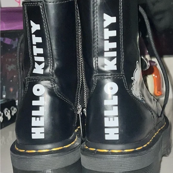 Authentic Hello Kitty Dr Marten Platform boots! Dollskill - Picture 8 of 16